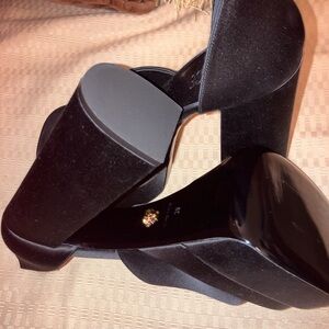 NWOT Versace Women’s satin black leather 6.5 in heels 8.5 missing ankle strap